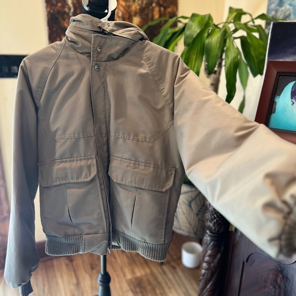 Flannel lined jacket with hoodie in GUC - Picture 3 of 8